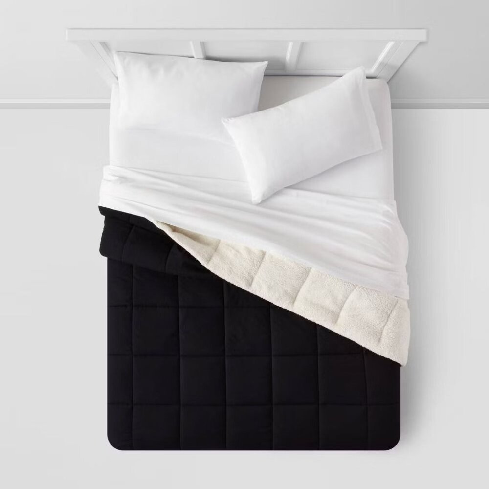 Room Essentials Twin Extra Long Faux Shearling Microfiber Reversible Comforter